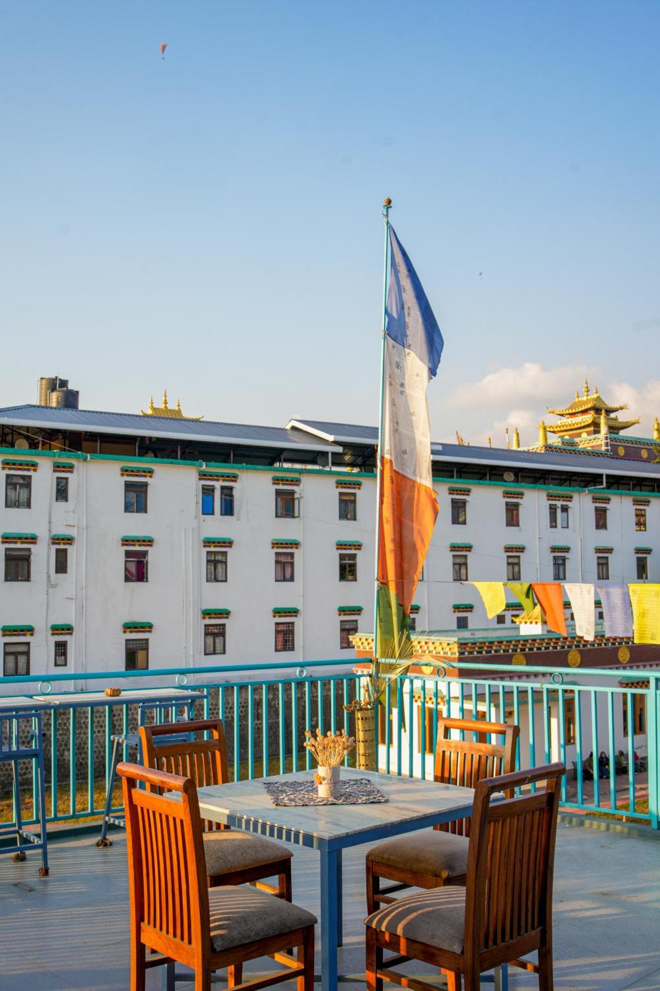 Chokling Arthouse - The Treasure Of Himalayas Hotel Bir  Luaran gambar